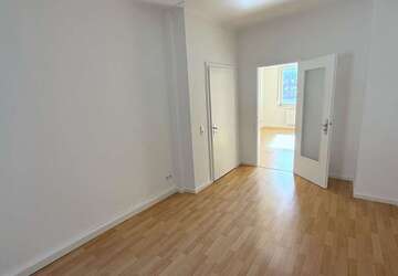 Wohnung Stuttgart Luginsland - 2 Zimmer, 47 m&sup2;, 600&euro; | Angebot:27502677