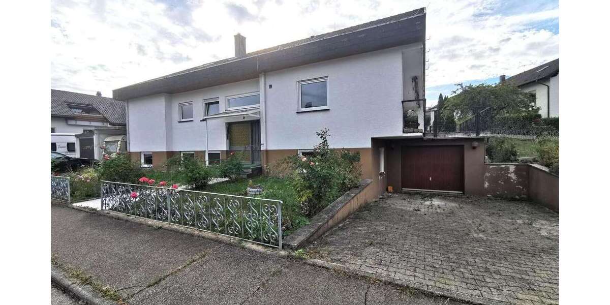 Etagenwohnung Horb am Neckar - 5 Zimmer, 152 m&sup2;, 1.520&euro; | Angebot:27499742