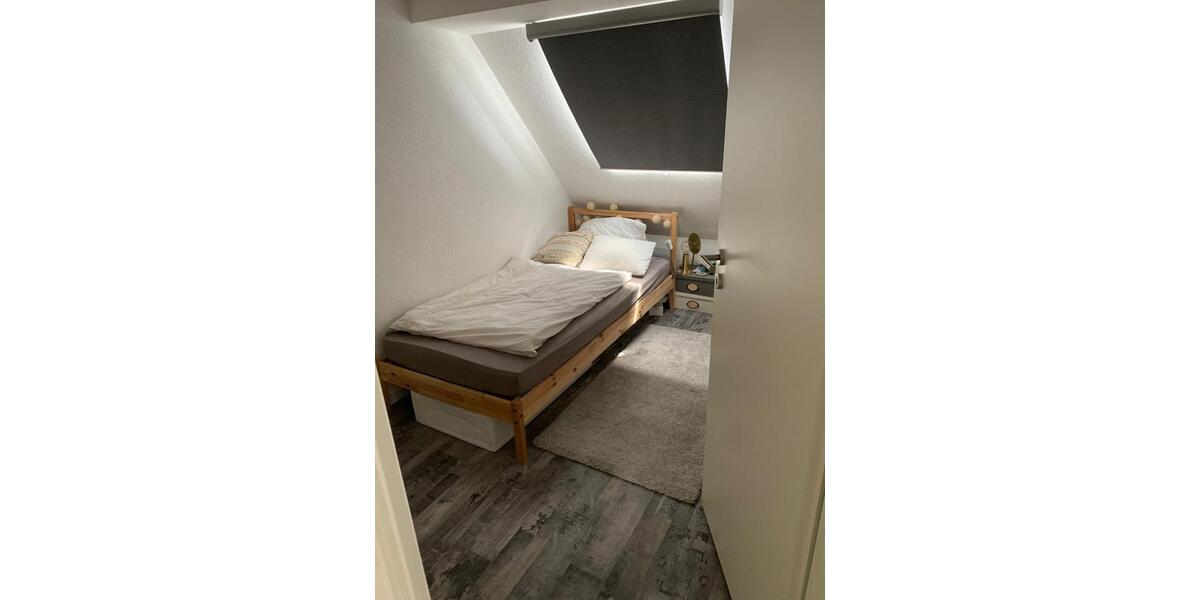 Erdgeschoßwohnung Sindelfingen - 4 Zimmer, 10 m&sup2;, 450&euro; | Angebot:18196157