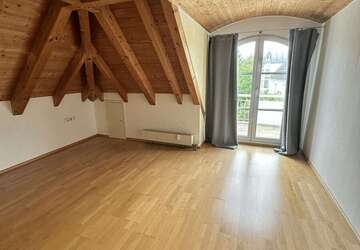 Wohnung Reutlingen Betzingen - 3 Zimmer, 101 m&sup2;, 1.100&euro; | Angebot:27087159